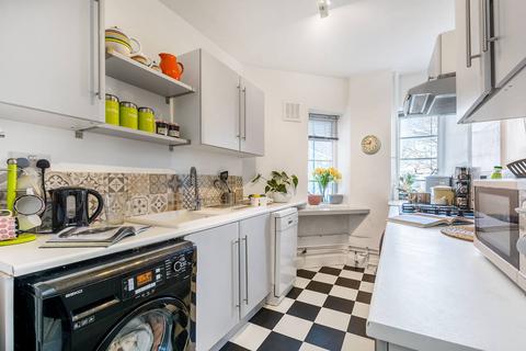 2 bedroom flat to rent, Hornsey Lane, Highgate, London, N6