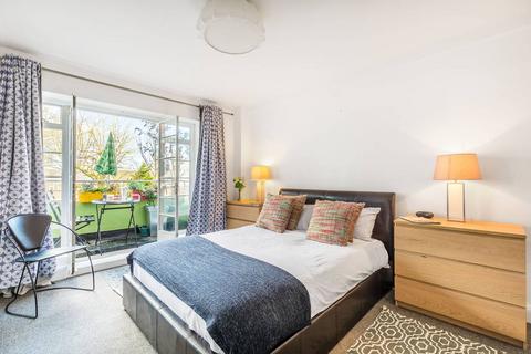2 bedroom flat to rent, Hornsey Lane, Highgate, London, N6