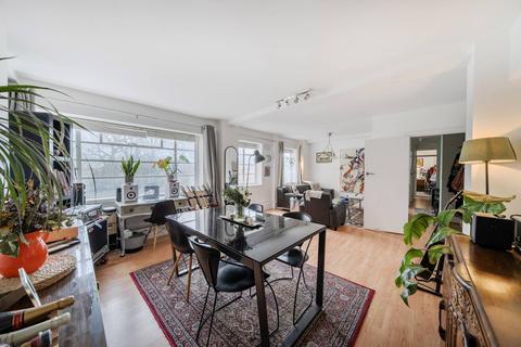 2 bedroom flat to rent, Hornsey Lane, Highgate, London, N6