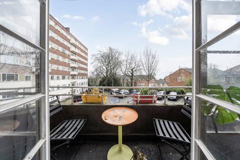 2 bedroom flat to rent, Hornsey Lane, Highgate, London, N6