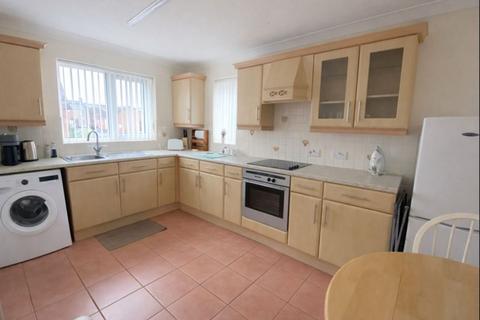 2 bedroom detached bungalow for sale, Waterside Gardens, Holbeach