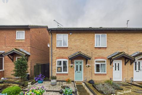 2 bedroom end of terrace house for sale, Anton Way, Aylesbury