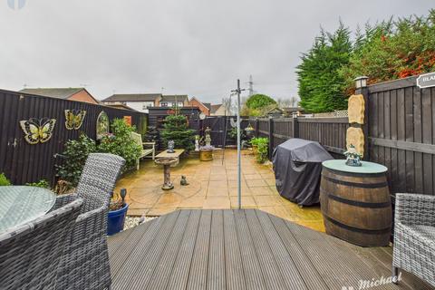 2 bedroom end of terrace house for sale, Anton Way, Aylesbury
