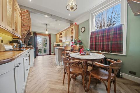 6 bedroom house for sale, Thorold Road, Southampton SO18