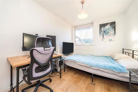 2 bedroom flat for sale, Pomeroy Street, London SE14
