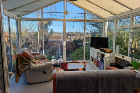 3 bedroom detached house for sale, KILN ROAD, FAREHAM. GUIDE PRICE £425,000 - £450,000.