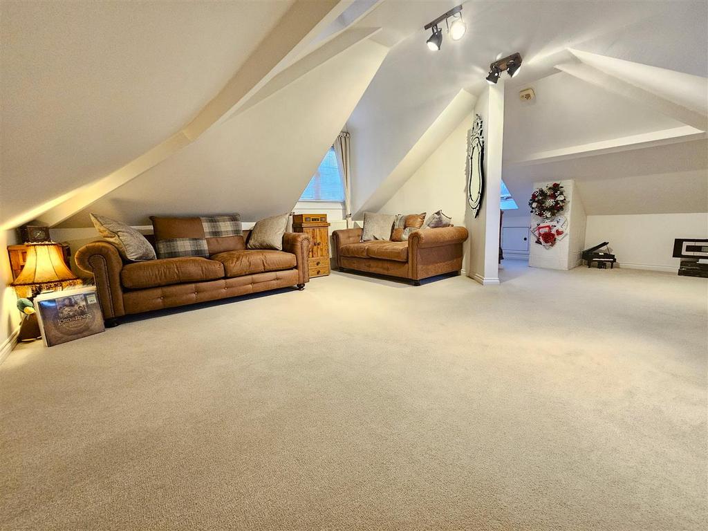 Living Room.jpg