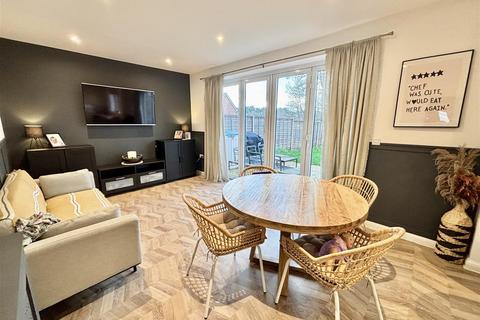 4 bedroom detached house for sale, The Royal Way, Camberley GU16