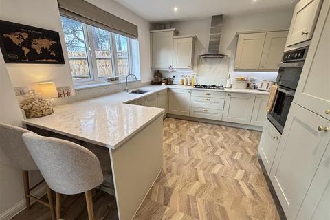 4 bedroom detached house for sale, The Royal Way, Camberley GU16