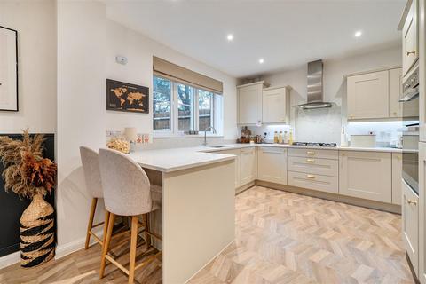 undefined, The Royal Way, Camberley GU16