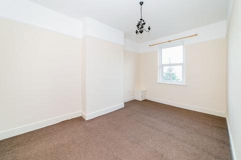 2 bedroom flat to rent, Main Street, Ryton NE40