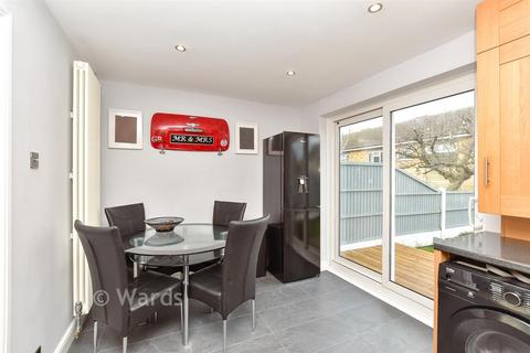 3 bedroom terraced house for sale, Blythe Close, Sittingbourne ME10