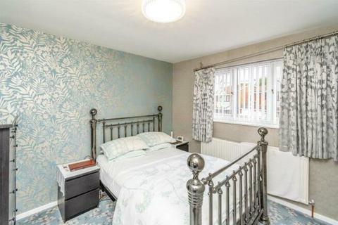 3 bedroom detached house to rent, Mere View, Walsall WS4