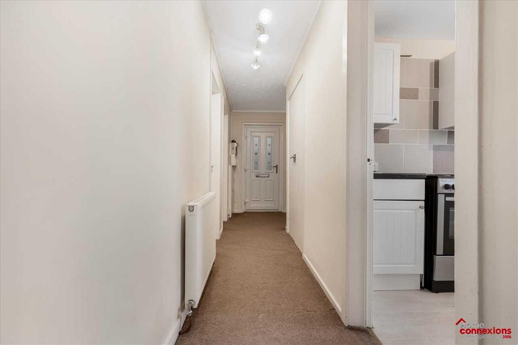 Entrance Hallway (2)