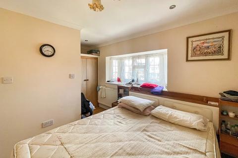 3 bedroom terraced house for sale, Swan Close, Feltham, Greater London, TW13