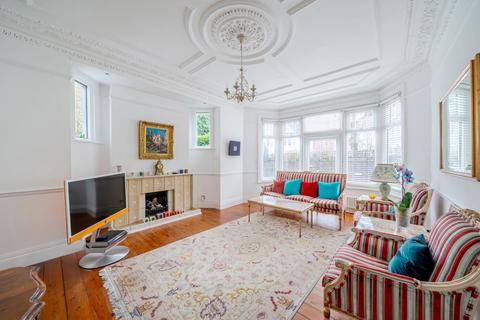 2 bedroom flat for sale, Eton Avenue, Finchley, London, N12