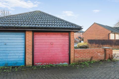 2 bedroom terraced house for sale, Oakwood Road, Eastleaze, Swindon, SN5 7EF
