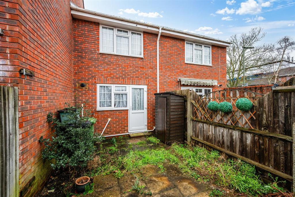 DELAPORTE CLOSE, 71- (13).jpg