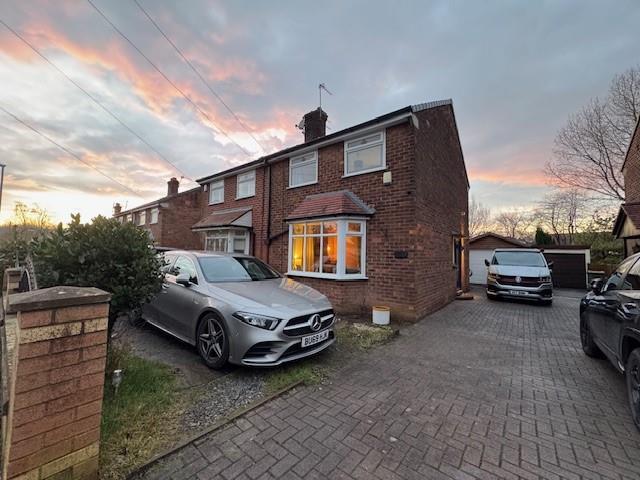 15 CROSGROVE FRONT SHOT.jpg