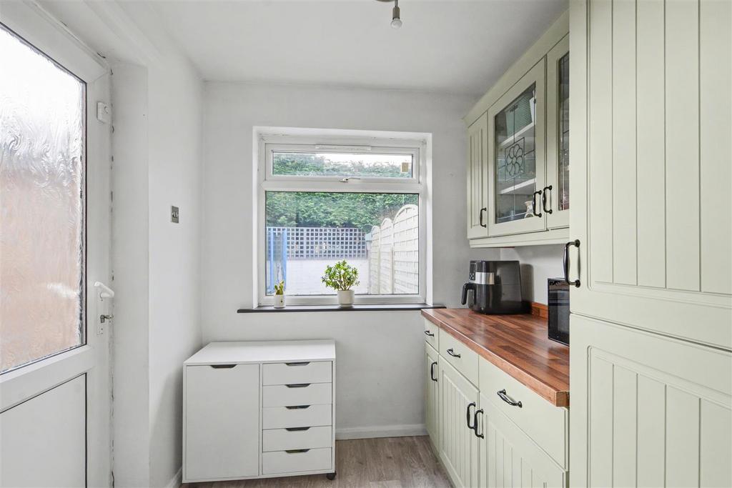 Utility Room 1.jpeg