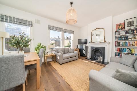 2 bedroom flat for sale, Oakhill Road, London SW15