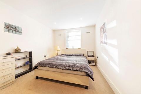 2 bedroom flat to rent, Ashburnham Place, London SE10