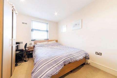 2 bedroom flat to rent, Ashburnham Place, London SE10