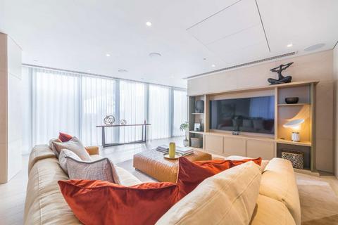 2 bedroom flat to rent, Park Drive, London E14