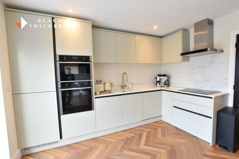 3 bedroom semi-detached bungalow for sale, Brentwood Road, Holland-on-Sea