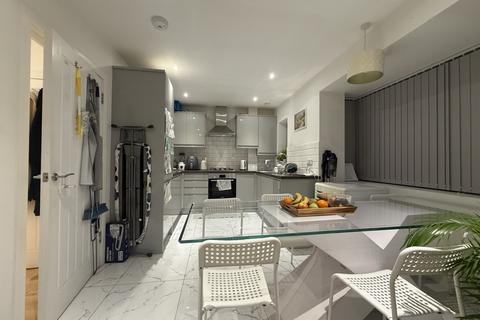 undefined, 65 Oxford Road, Kidlington, Oxfordshire, OX5