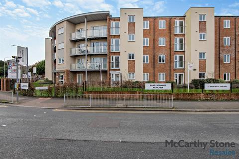 2 bedroom apartment for sale, Elkington House, Charlton Green, Dover, CT16 1AP