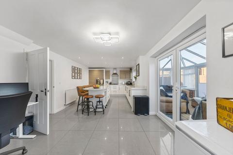4 bedroom detached house for sale, Wade Avenue, Warrington, WA4
