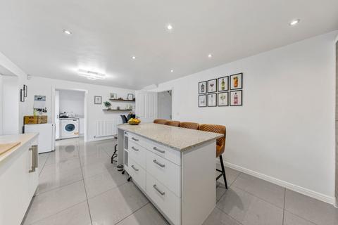 4 bedroom detached house for sale, Wade Avenue, Warrington, WA4