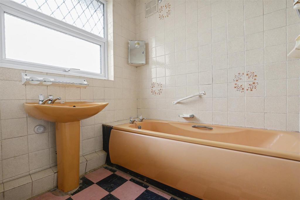 Bathroom.jpeg