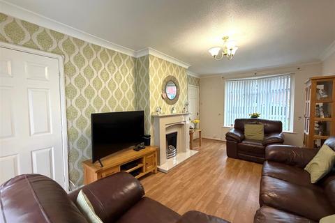 3 bedroom semi-detached house for sale, Holden Lea, Westhoughton, Bolton