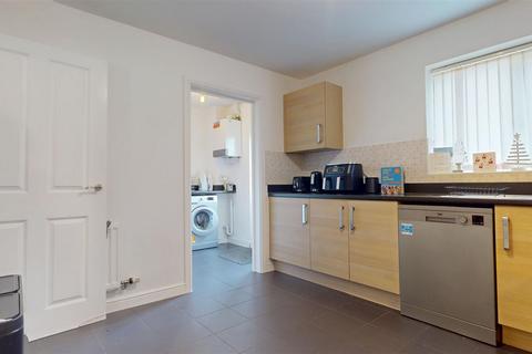 4 bedroom detached house for sale, Harmans Cross, Milton Keynes MK10