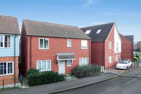 4 bedroom detached house for sale, Harmans Cross, Milton Keynes MK10