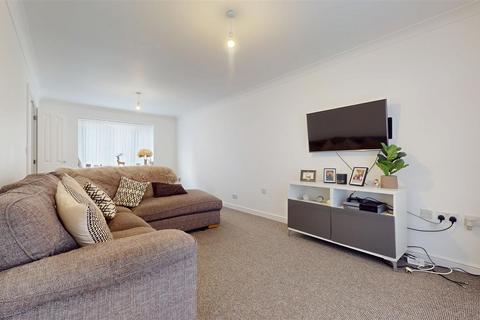 4 bedroom detached house for sale, Harmans Cross, Milton Keynes MK10