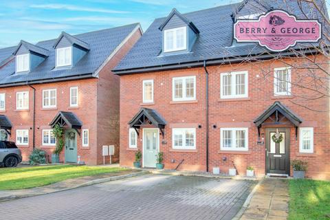 undefined, West Park Drive, Macclesfield SK10