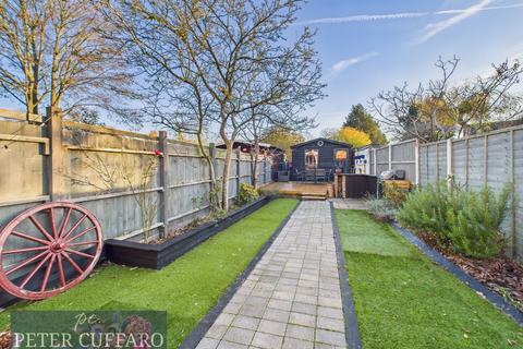 3 bedroom terraced house for sale, Station Road, Ware SG12