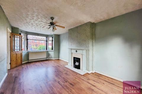 3 bedroom terraced house for sale, Winfield Drive, Gorton, Manchester, M18