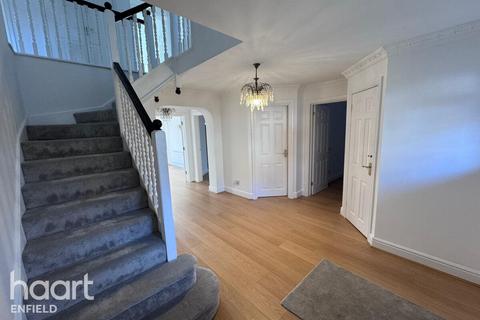 undefined, Richardson Crescent, Enfield