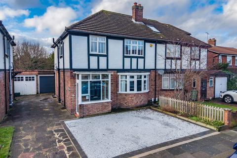 3 bedroom semi-detached house for sale - Princes Plain, Bromley BR2