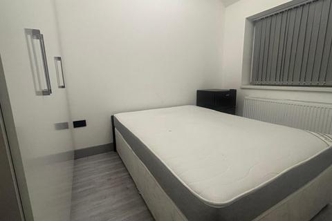 1 bedroom in a house share to rent, Upton Court Road,  Slough, SL3