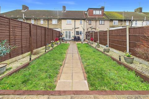 3 bedroom terraced house for sale, Becontree Avenue, Dagenham