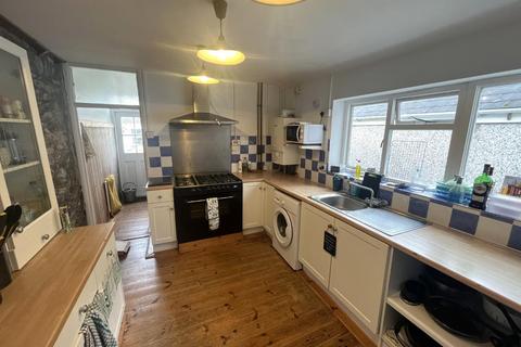 4 bedroom house to rent, Budock Terrace, Falmouth