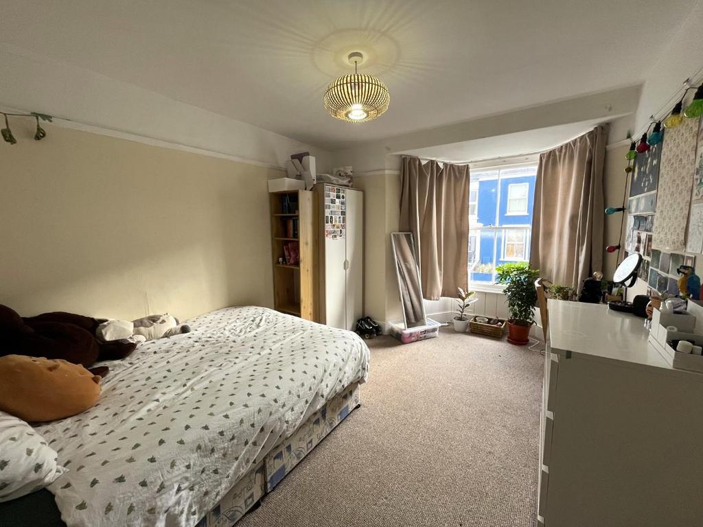 Bedroom 1.jpeg
