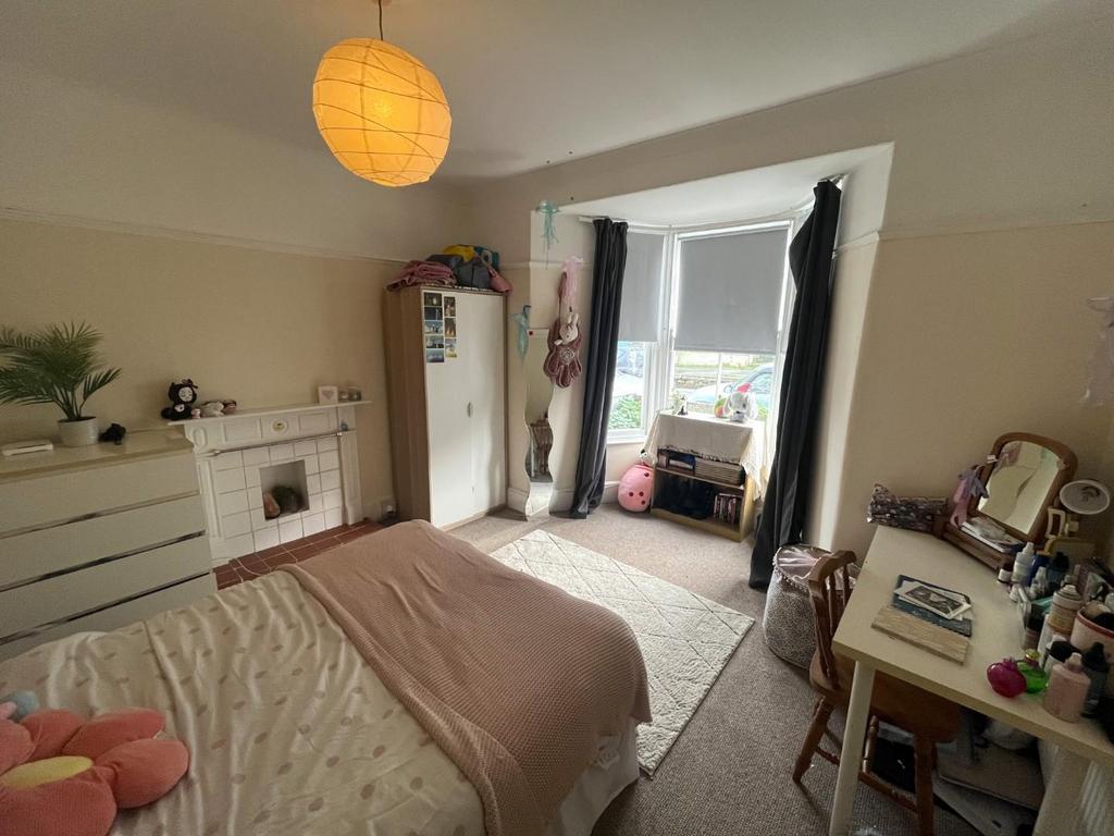 Bedroom 2.jpeg