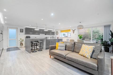 4 bedroom detached house for sale, Cherrywood Gardens, Flackwell Heath, High Wycombe, HP10
