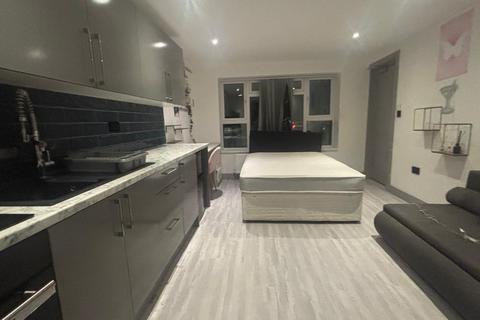 House share to rent, Upton Court Road,  Slough, SL3